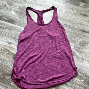 Loose fit lululemon tank